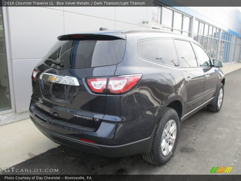 Blue Velvet Metallic / Dark Titanium/Light Titanium 2016 Chevrolet Traverse LS