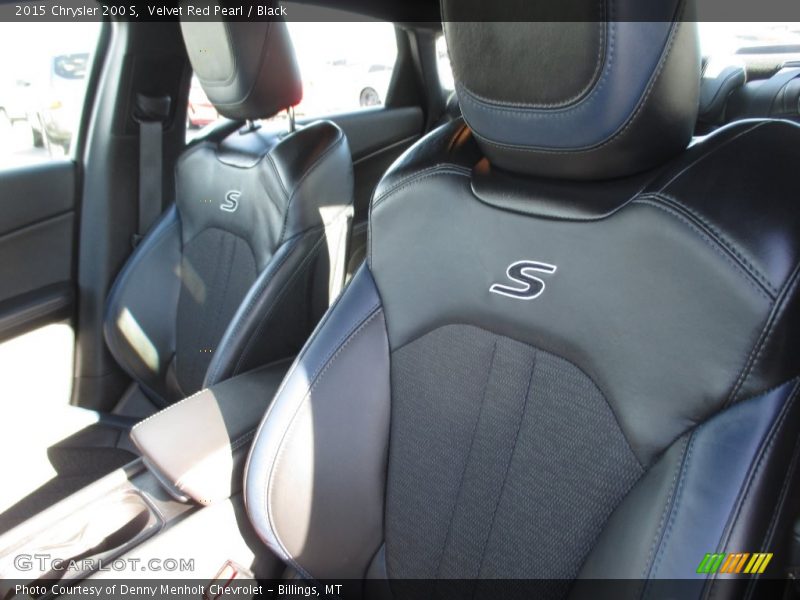 Velvet Red Pearl / Black 2015 Chrysler 200 S