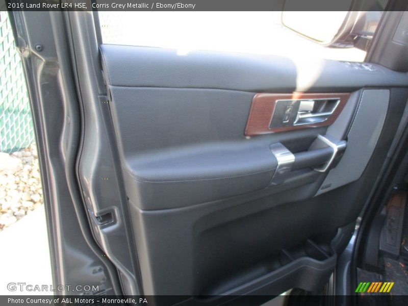 Corris Grey Metallic / Ebony/Ebony 2016 Land Rover LR4 HSE