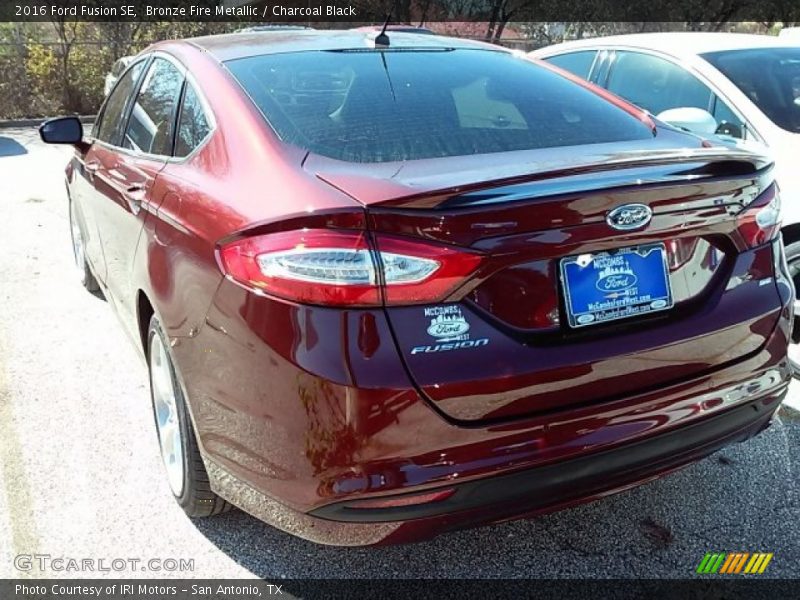 Bronze Fire Metallic / Charcoal Black 2016 Ford Fusion SE