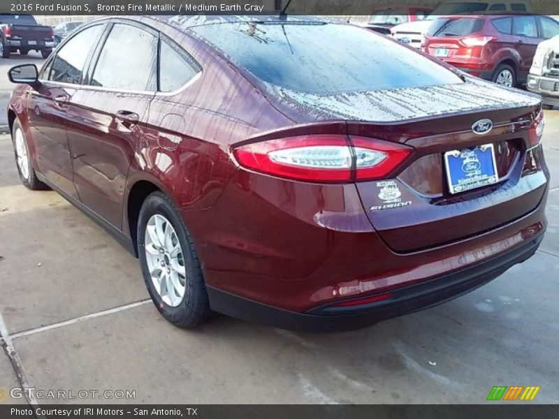 Bronze Fire Metallic / Medium Earth Gray 2016 Ford Fusion S