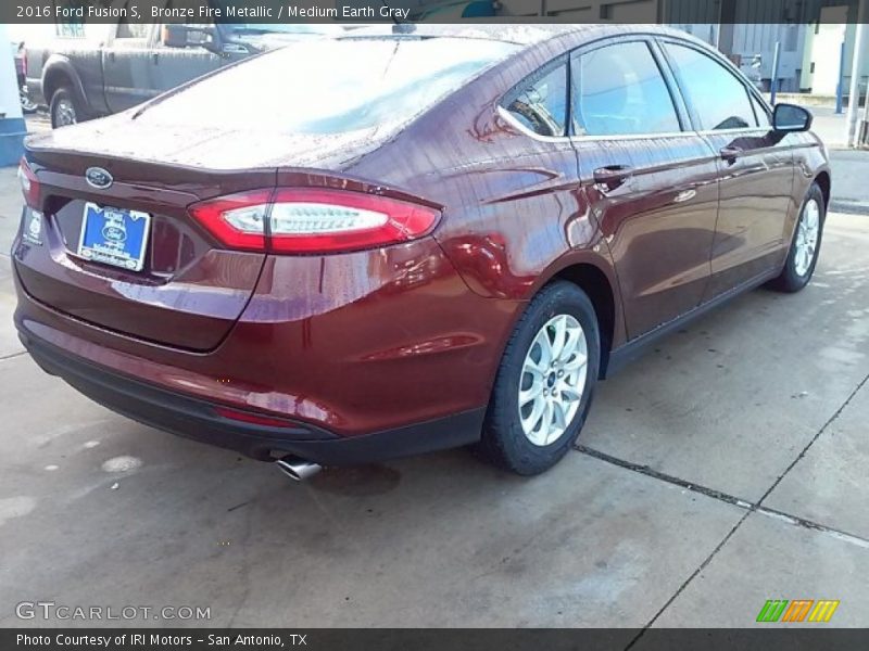 Bronze Fire Metallic / Medium Earth Gray 2016 Ford Fusion S