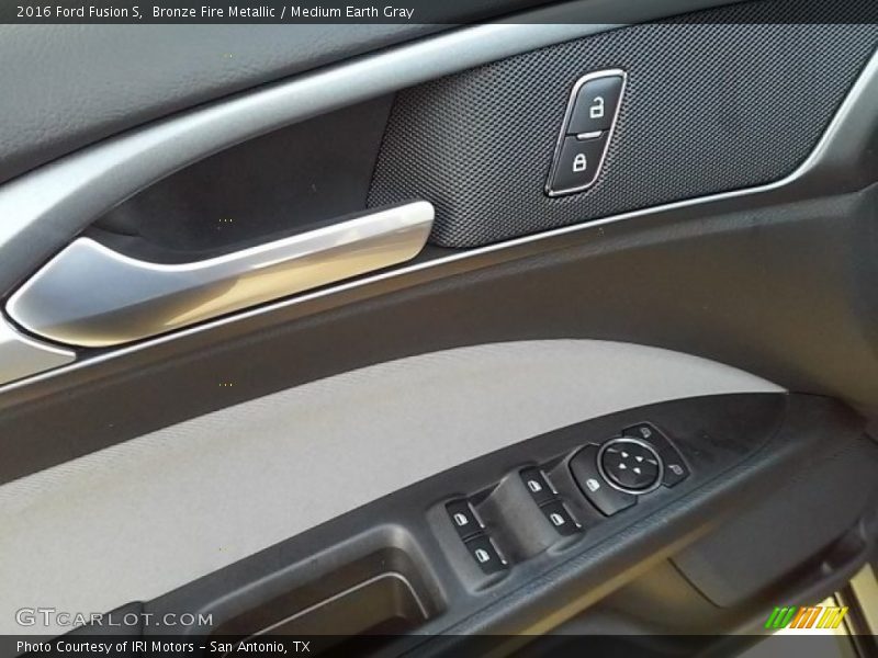 Bronze Fire Metallic / Medium Earth Gray 2016 Ford Fusion S