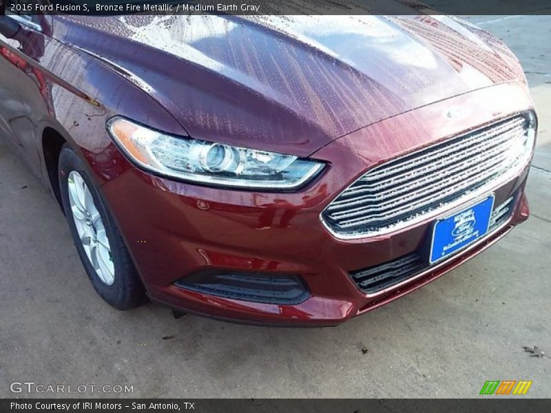 Bronze Fire Metallic / Medium Earth Gray 2016 Ford Fusion S