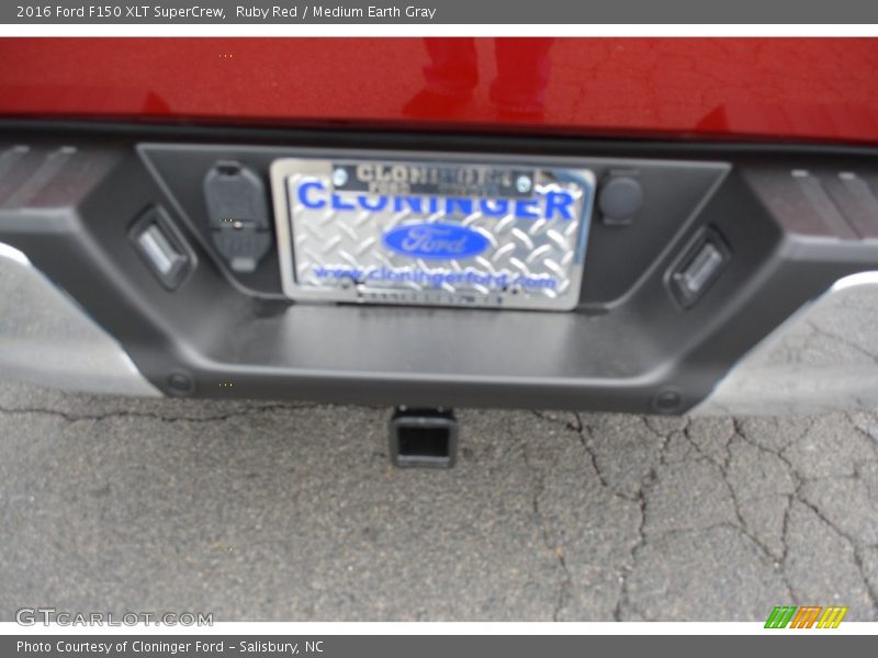 Ruby Red / Medium Earth Gray 2016 Ford F150 XLT SuperCrew