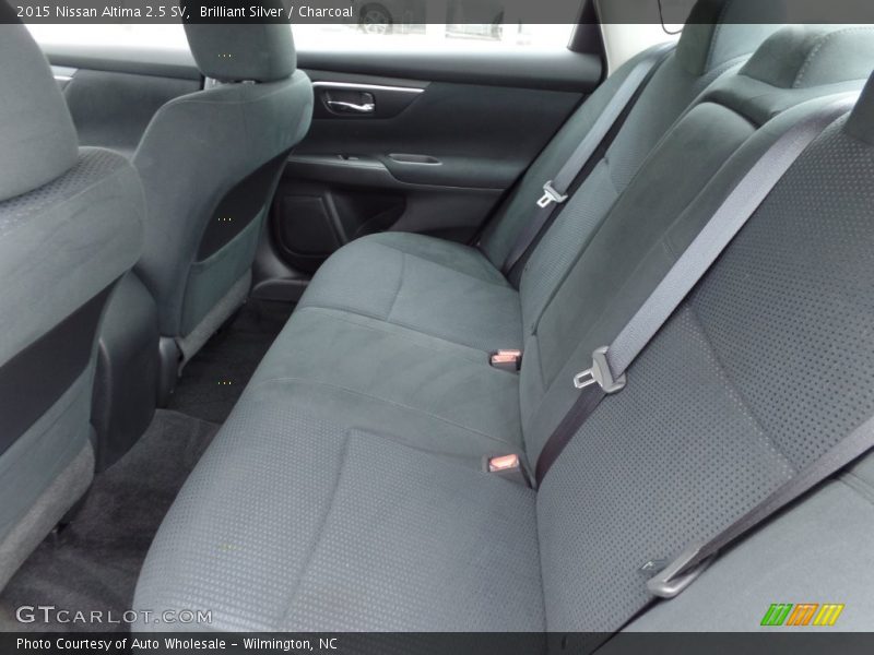 Brilliant Silver / Charcoal 2015 Nissan Altima 2.5 SV