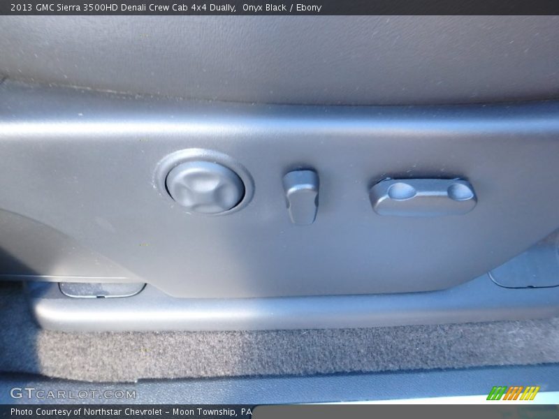 Onyx Black / Ebony 2013 GMC Sierra 3500HD Denali Crew Cab 4x4 Dually