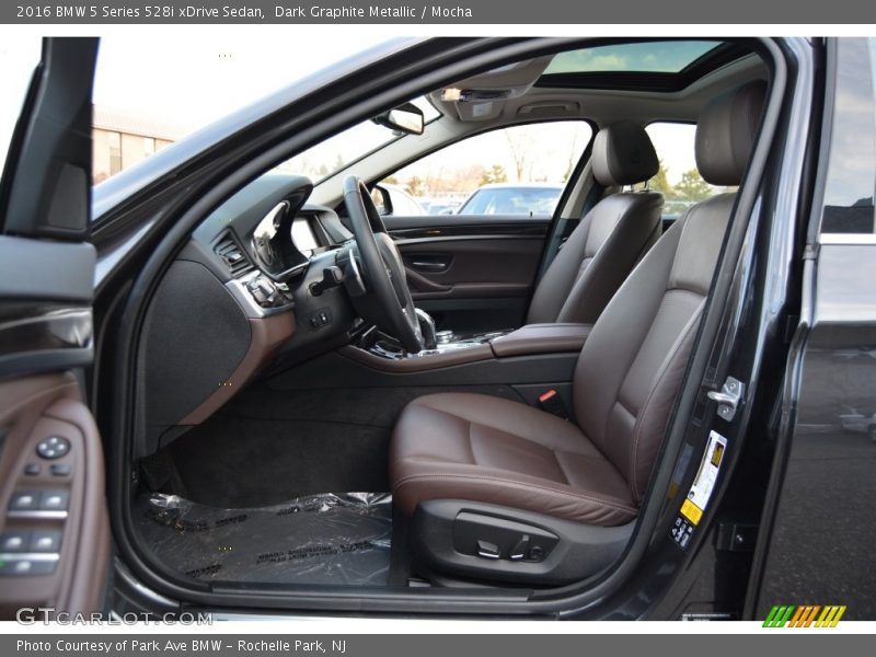 Dark Graphite Metallic / Mocha 2016 BMW 5 Series 528i xDrive Sedan