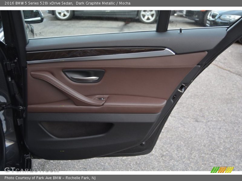 Dark Graphite Metallic / Mocha 2016 BMW 5 Series 528i xDrive Sedan