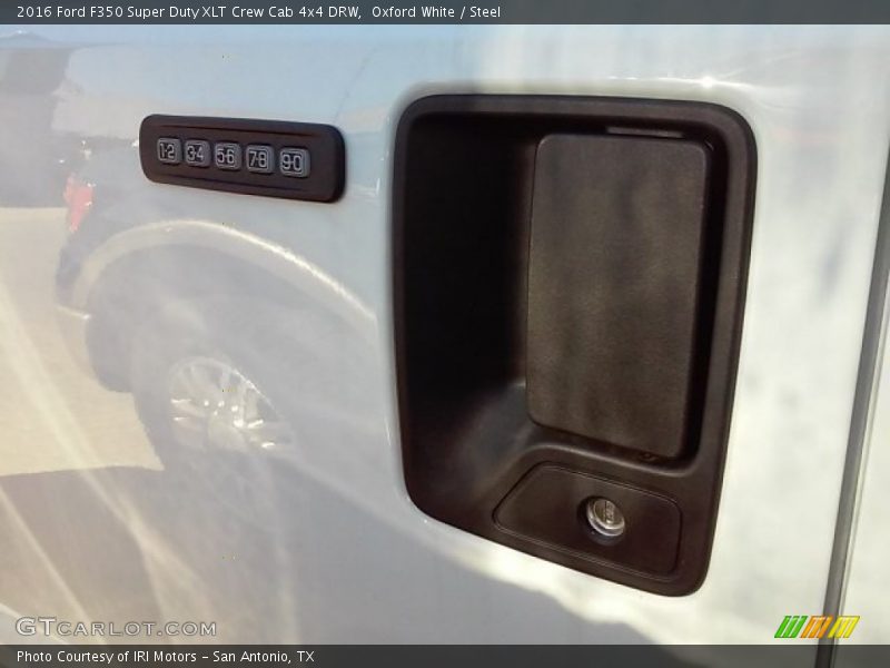 Oxford White / Steel 2016 Ford F350 Super Duty XLT Crew Cab 4x4 DRW