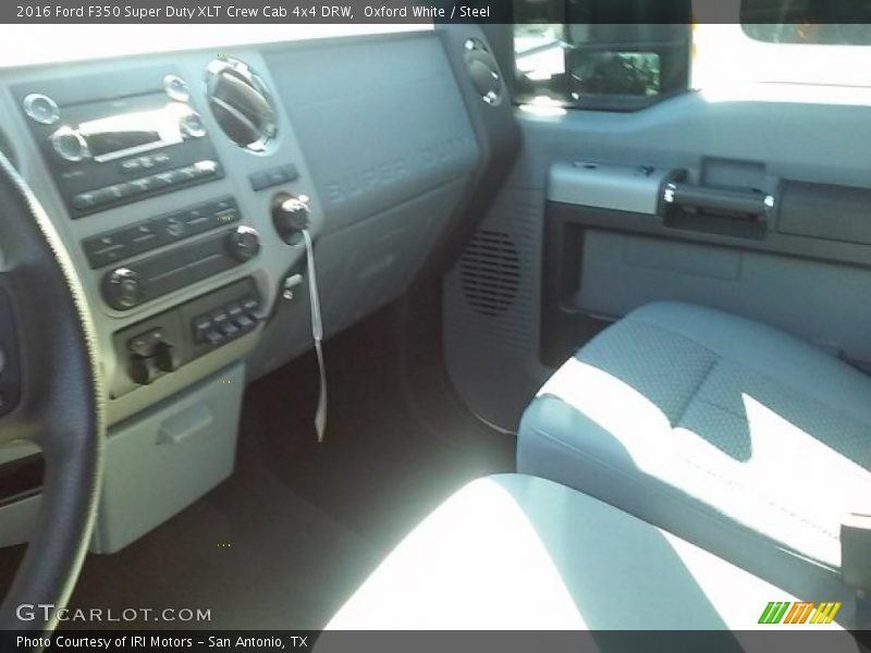 Oxford White / Steel 2016 Ford F350 Super Duty XLT Crew Cab 4x4 DRW