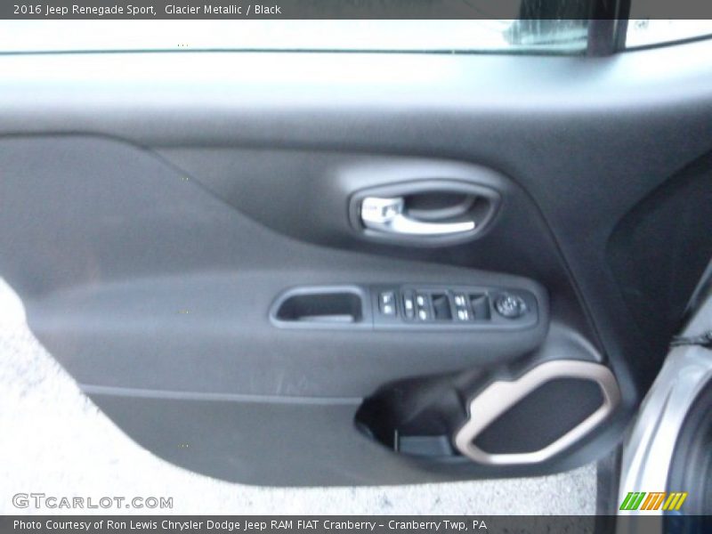 Glacier Metallic / Black 2016 Jeep Renegade Sport