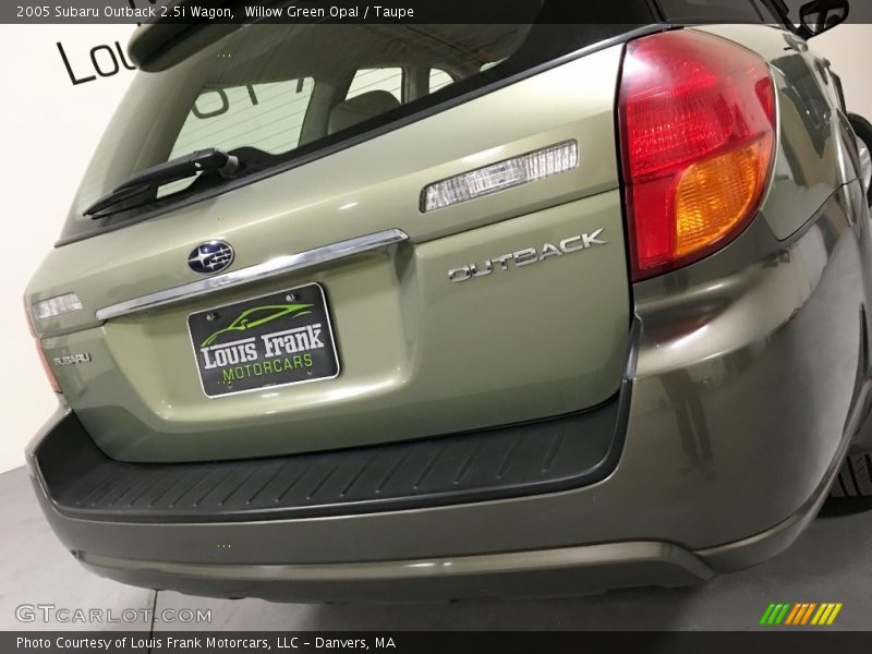 Willow Green Opal / Taupe 2005 Subaru Outback 2.5i Wagon