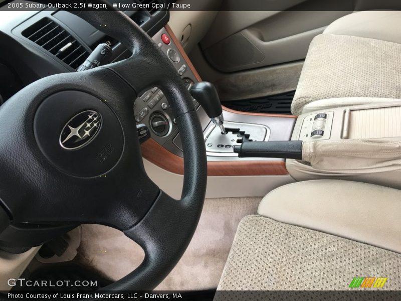 Willow Green Opal / Taupe 2005 Subaru Outback 2.5i Wagon