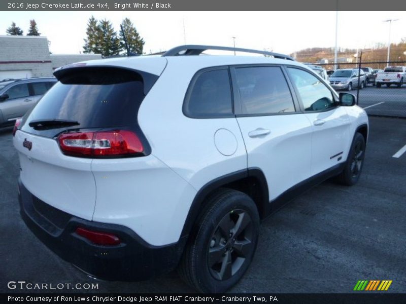 Bright White / Black 2016 Jeep Cherokee Latitude 4x4