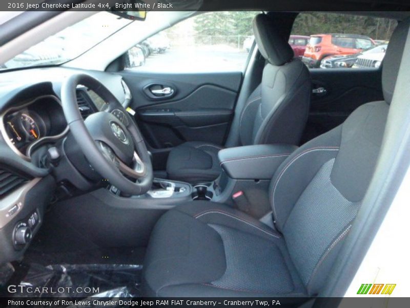 Bright White / Black 2016 Jeep Cherokee Latitude 4x4