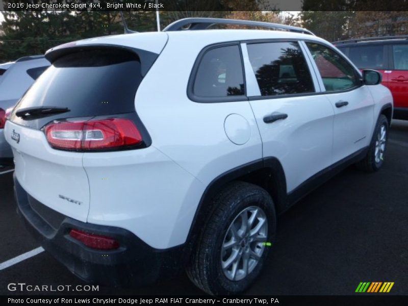 Bright White / Black 2016 Jeep Cherokee Sport 4x4