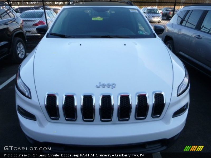 Bright White / Black 2016 Jeep Cherokee Sport 4x4
