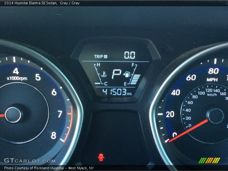 Gray / Gray 2014 Hyundai Elantra SE Sedan