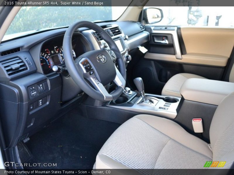 Super White / Sand Beige 2016 Toyota 4Runner SR5 4x4