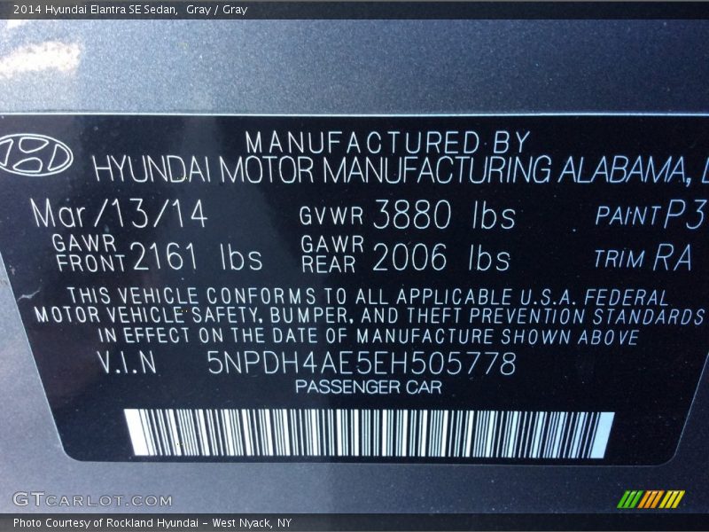 Gray / Gray 2014 Hyundai Elantra SE Sedan