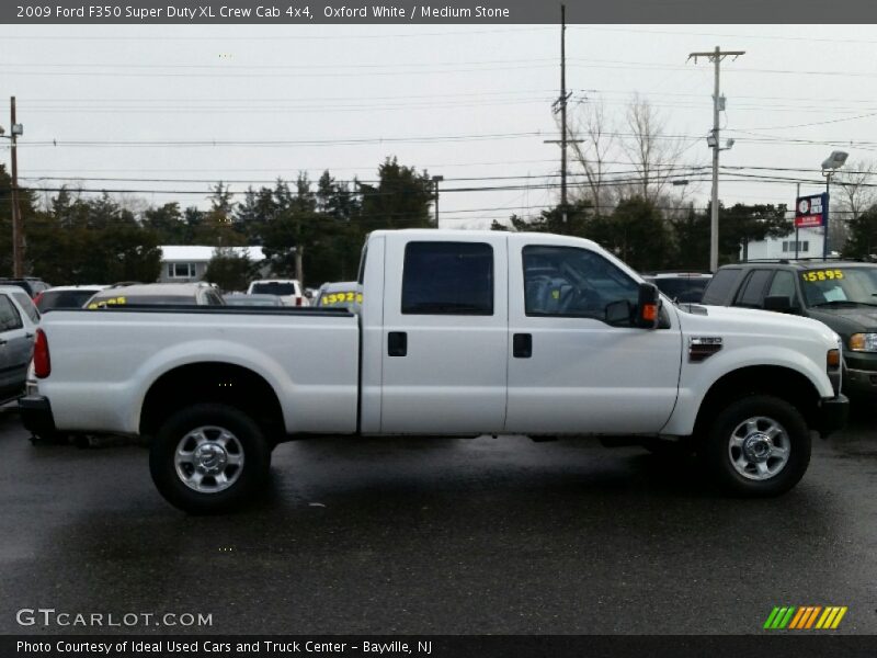 Oxford White / Medium Stone 2009 Ford F350 Super Duty XL Crew Cab 4x4