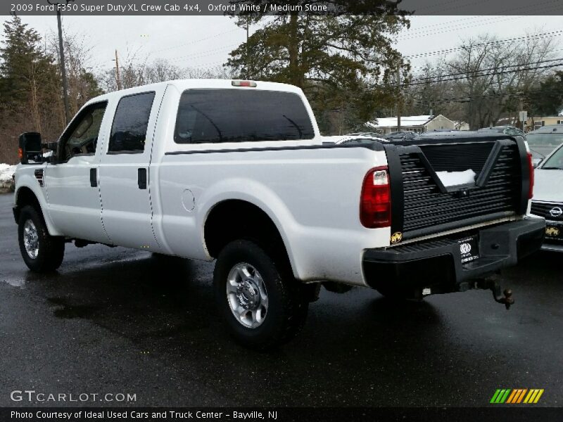 Oxford White / Medium Stone 2009 Ford F350 Super Duty XL Crew Cab 4x4