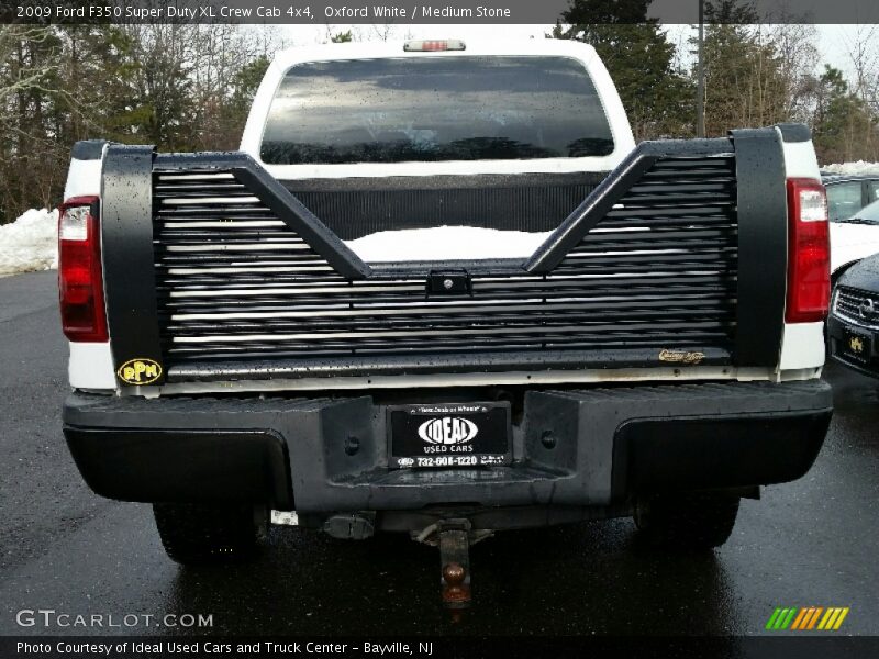 Oxford White / Medium Stone 2009 Ford F350 Super Duty XL Crew Cab 4x4