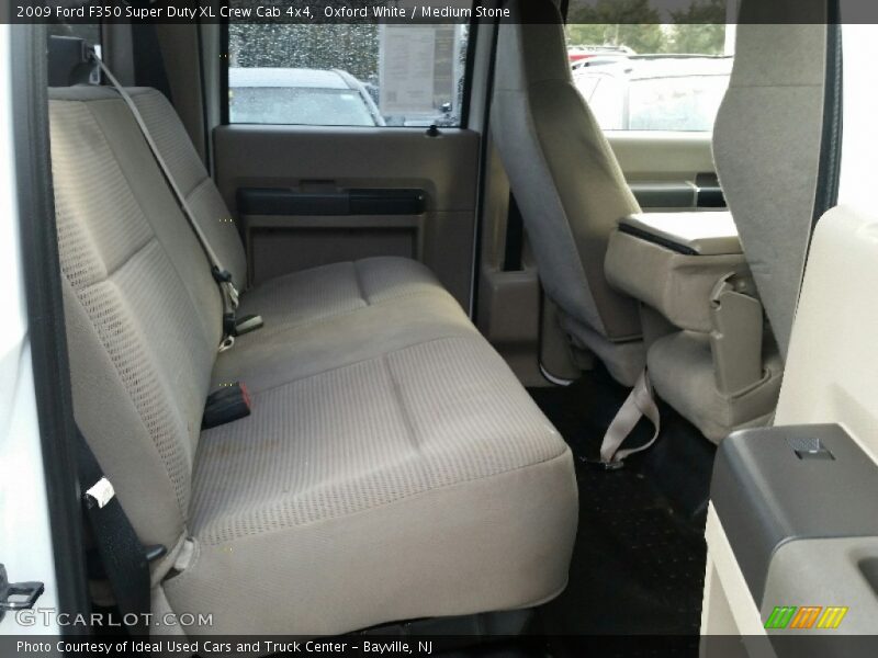 Oxford White / Medium Stone 2009 Ford F350 Super Duty XL Crew Cab 4x4