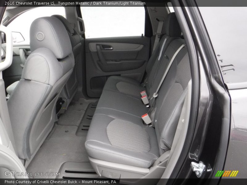 Tungsten Metallic / Dark Titanium/Light Titanium 2016 Chevrolet Traverse LS
