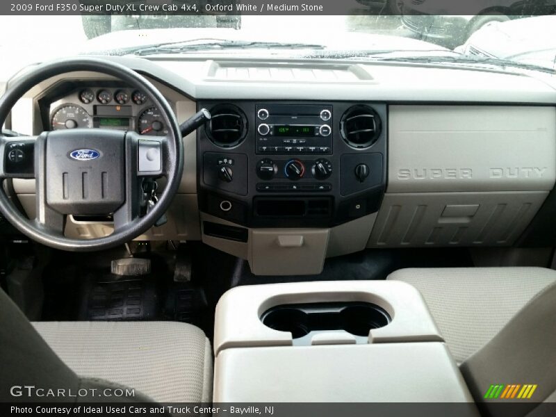 Oxford White / Medium Stone 2009 Ford F350 Super Duty XL Crew Cab 4x4
