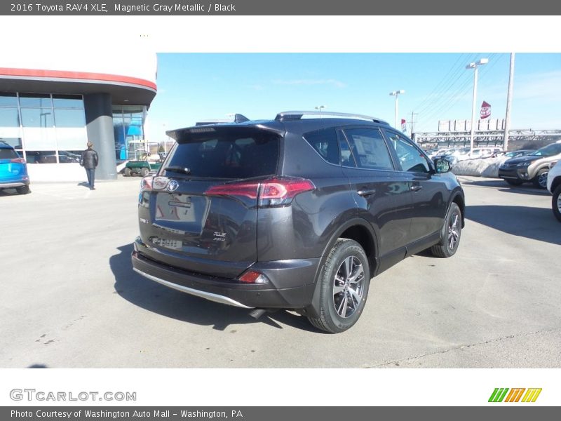 Magnetic Gray Metallic / Black 2016 Toyota RAV4 XLE