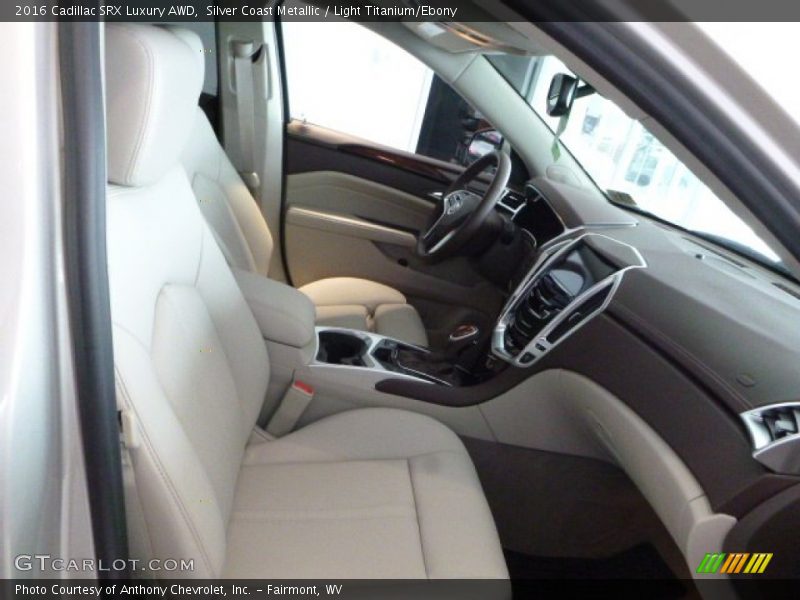 Silver Coast Metallic / Light Titanium/Ebony 2016 Cadillac SRX Luxury AWD