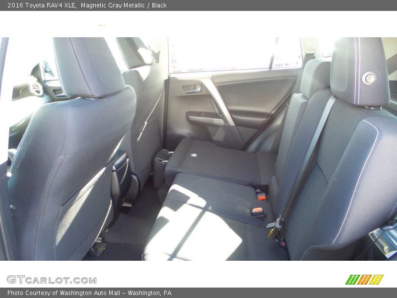 Magnetic Gray Metallic / Black 2016 Toyota RAV4 XLE
