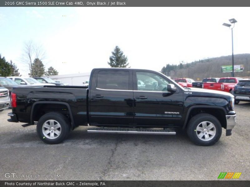 Onyx Black / Jet Black 2016 GMC Sierra 1500 SLE Crew Cab 4WD