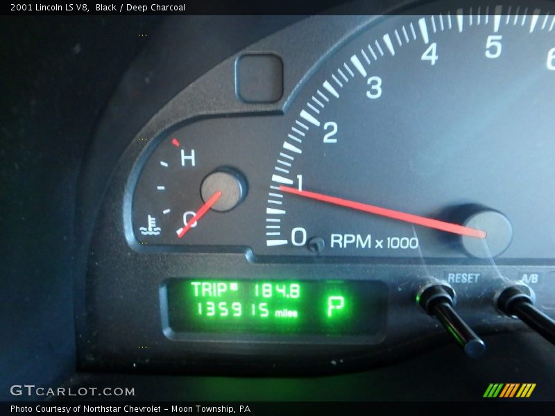 Black / Deep Charcoal 2001 Lincoln LS V8