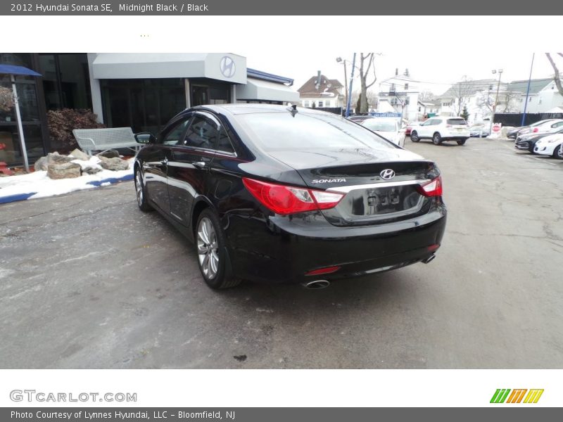 Midnight Black / Black 2012 Hyundai Sonata SE