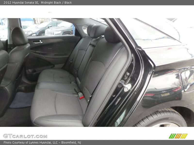 Midnight Black / Black 2012 Hyundai Sonata SE