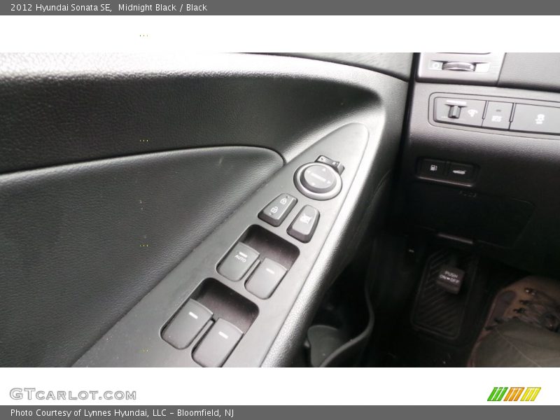 Midnight Black / Black 2012 Hyundai Sonata SE