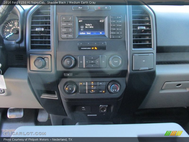 Shadow Black / Medium Earth Gray 2016 Ford F150 XL SuperCab