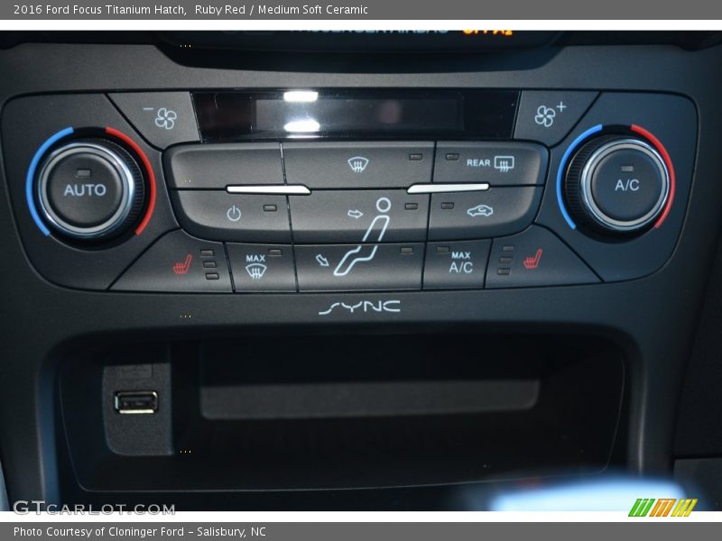 Ruby Red / Medium Soft Ceramic 2016 Ford Focus Titanium Hatch
