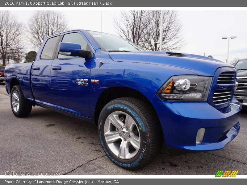 Front 3/4 View of 2016 1500 Sport Quad Cab