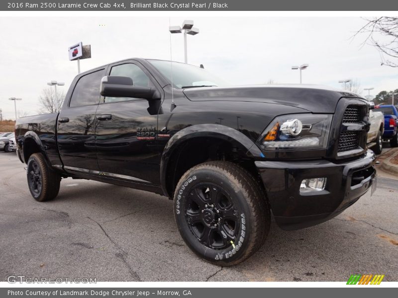 Front 3/4 View of 2016 2500 Laramie Crew Cab 4x4