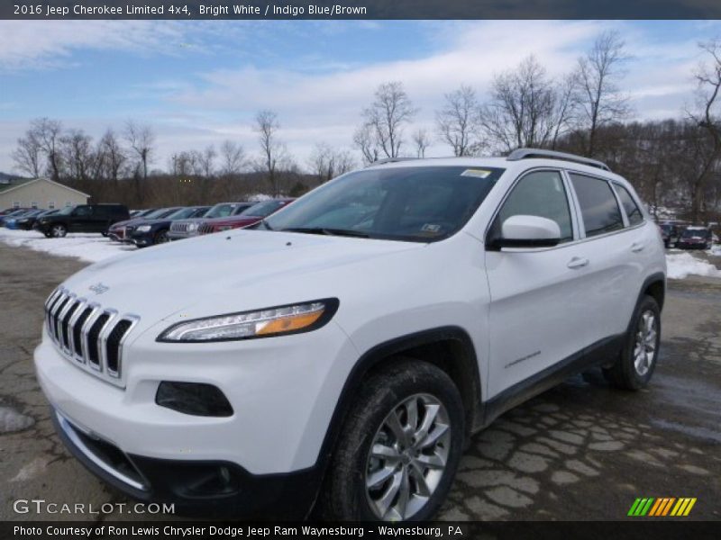 Front 3/4 View of 2016 Cherokee Limited 4x4
