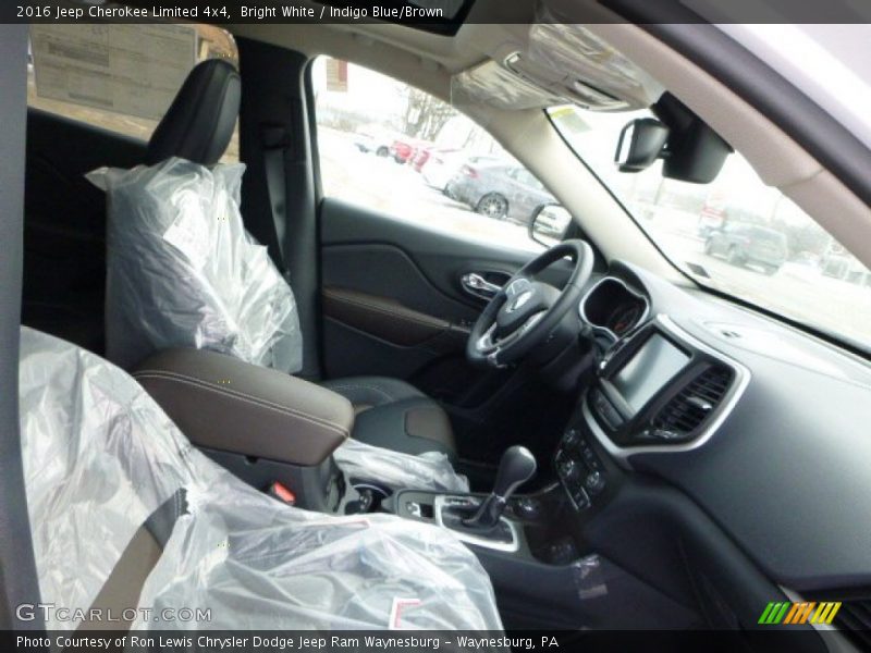 Bright White / Indigo Blue/Brown 2016 Jeep Cherokee Limited 4x4