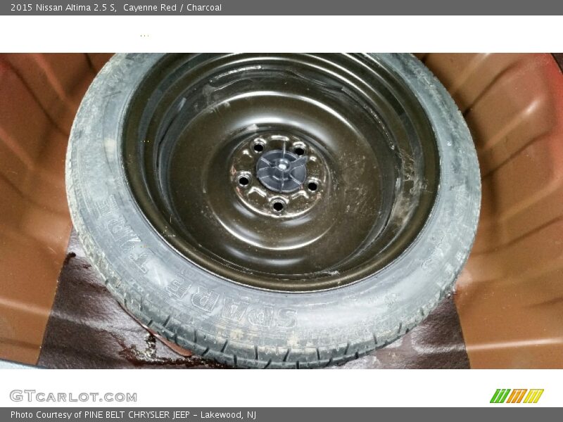 Cayenne Red / Charcoal 2015 Nissan Altima 2.5 S