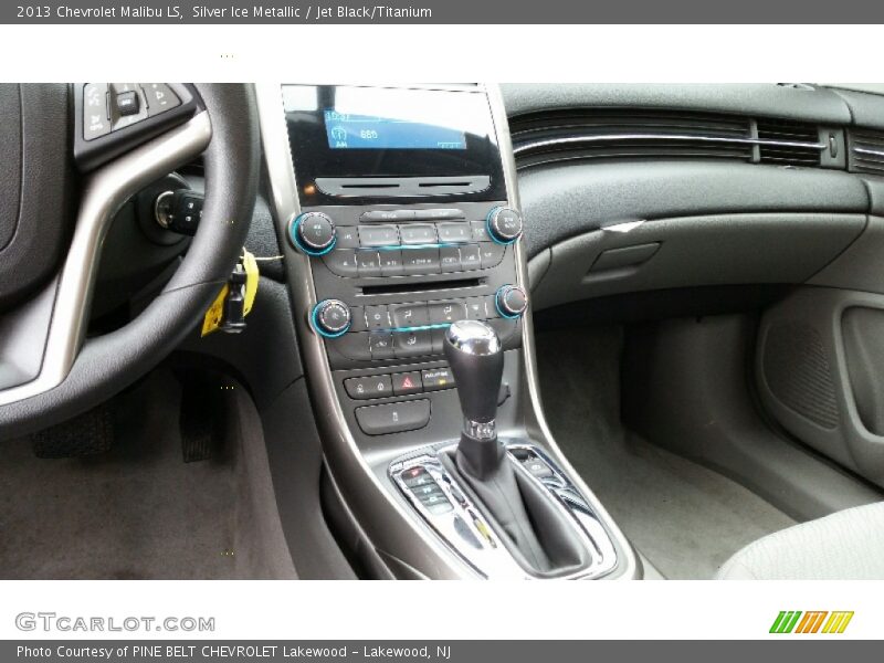 Silver Ice Metallic / Jet Black/Titanium 2013 Chevrolet Malibu LS