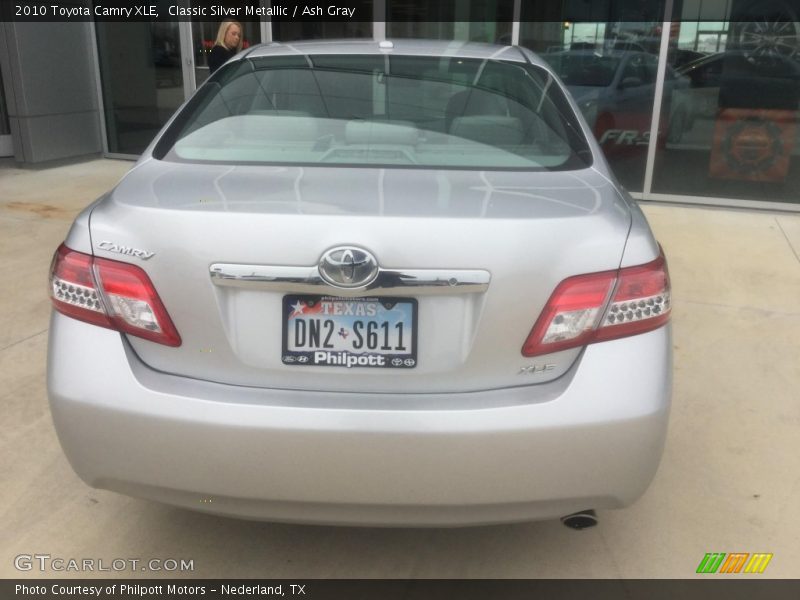 Classic Silver Metallic / Ash Gray 2010 Toyota Camry XLE