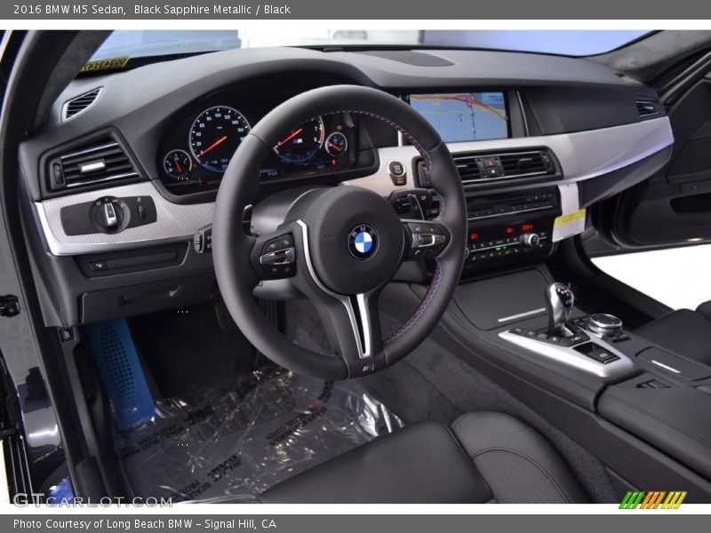 Black Interior - 2016 M5 Sedan 