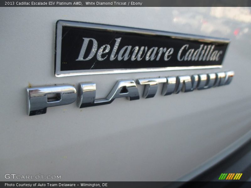White Diamond Tricoat / Ebony 2013 Cadillac Escalade ESV Platinum AWD